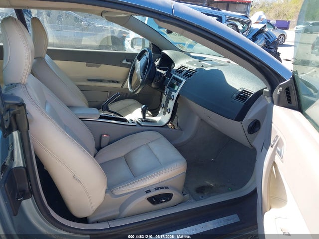 2013 VOLVO C70 YV1672MC7DJ138540 Photo 4
