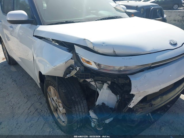 Продажа на аукционе авто 2020 Kia Soul S, vin: KNDJ23AU1L7041864, номер лота: 44631225