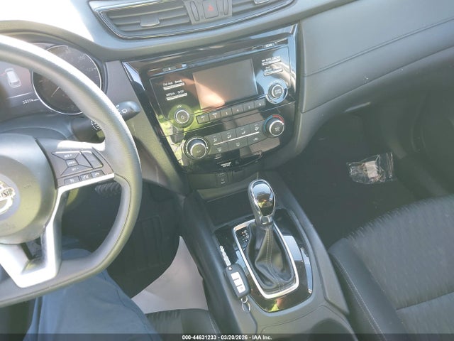 Aukcja sprzedaży 2017 Nissan Rogue S, vin: KNMAT2MT9HP585563, numer aukcji: 44631233