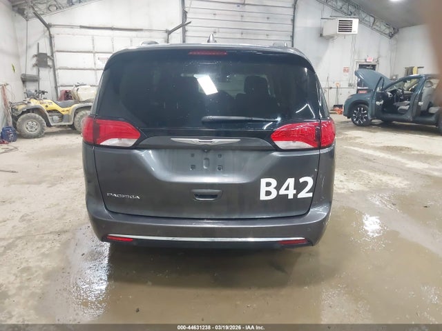 Aukcja sprzedaży 2017 Chrysler Pacifica Touring-l, vin: 2C4RC1BG5HR506620, numer aukcji: 44631238