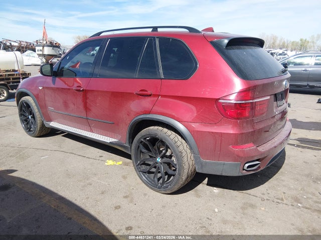 2011 BMW X5 5UXZV8C54BL417927 Photo 2