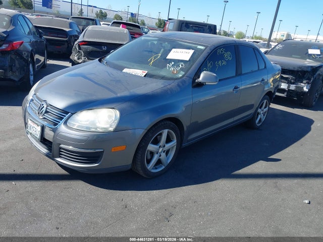 2010 VOLKSWAGEN JETTA 3VWRZ7AJ6AM151000 Photo 1