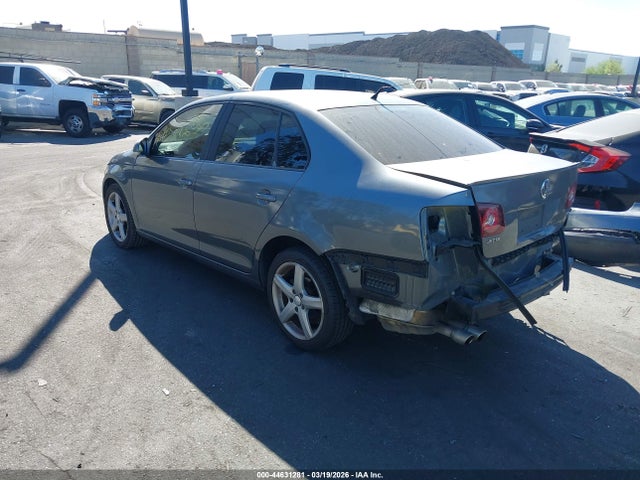 2010 VOLKSWAGEN JETTA 3VWRZ7AJ6AM151000 Photo 2