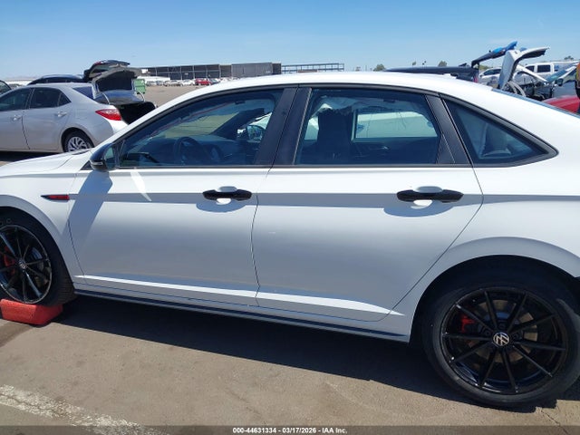 44631334 :رقم المزاد ، 3VW8T7BU1RM025404 vin ، 2024 Volkswagen Jetta Gli 40th Anniversary Edition مزاد بيع