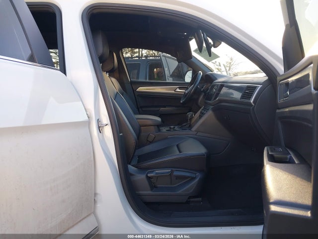 2020 Volkswagen Atlas Cross Sport 3.6l V6 Se W/technology/3.6l V6 Se W/technology R-line მანქანა იყიდება აუქციონზე, vin: 1V26E2CAXLC228097, აუქციონის ნომერი: 44631349