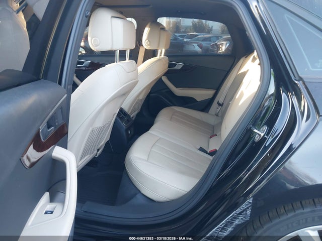Продаж на аукціоні авто 2017 Audi A4 2.0t Ultra Premium, vin: WAUGMAF45HA168416, номер лоту: 44631353