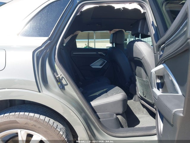 2022 Audi Q3 Premium Plus 45 Tfsi S Line Quattro Tiptronic მანქანა იყიდება აუქციონზე, vin: WA1EECF31N1133274, აუქციონის ნომერი: 44631378
