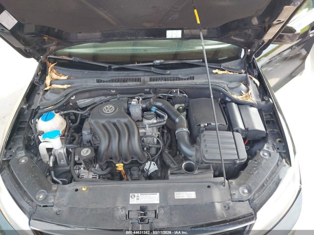 Продажа на аукционе авто 2015 Volkswagen Jetta 2.0l S, vin: 3VW2K7AJ5FM342856, номер лота: 44631382