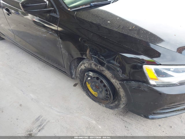 Продажа на аукционе авто 2015 Volkswagen Jetta 2.0l S, vin: 3VW2K7AJ5FM342856, номер лота: 44631382