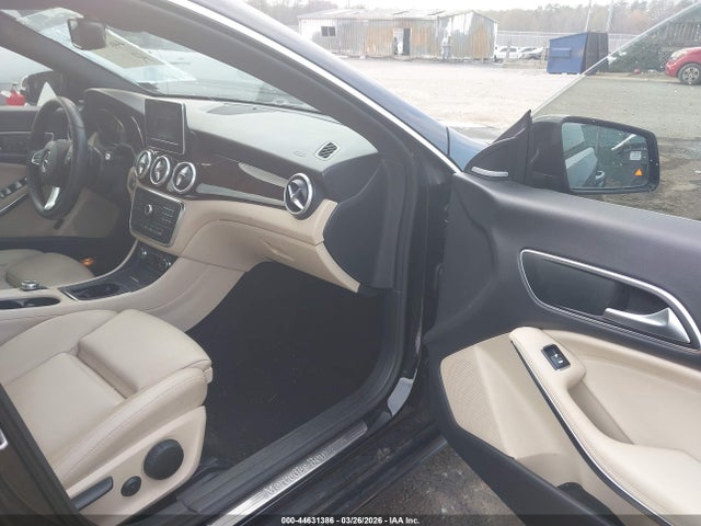 2016 MERCEDES-BENZ CLA 250 WDDSJ4GB6GN367380 Photo 4