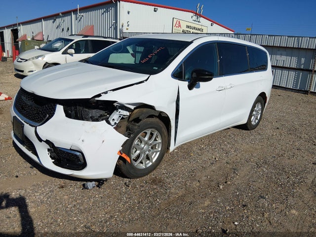 2025 CHRYSLER PACIFICA 2C4RC1BG1SR579345 Photo 1