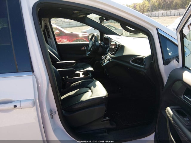 2025 CHRYSLER PACIFICA 2C4RC1BG1SR579345 Photo 4