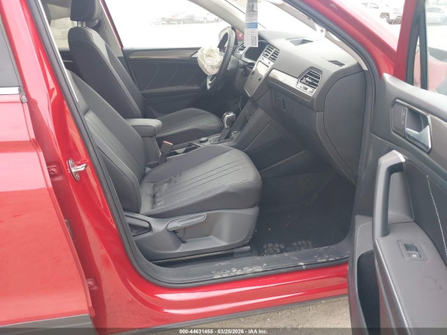 2024 VOLKSWAGEN TIGUAN 3VVMB7AX2RM192291 Photo 4