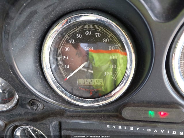 2013 HARLEY-DAVIDSON FLHTCU 1HD1FCM18DB673117 Photo 6