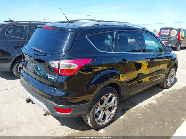 Ford Escape Titanium 2017 1FMCU0J94HUC26606 Image 4