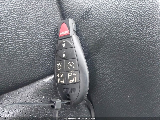 44631534 :رقم المزاد ، 2C4RC1CG6DR607092 vin ، 2013 Chrysler Town & Country Touring-l مزاد بيع