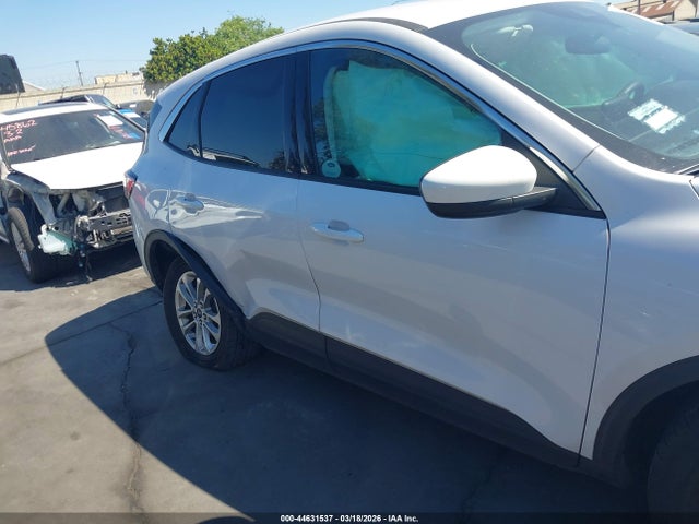 1FMCU9G61MUA38489 Ford ESCAPE SE