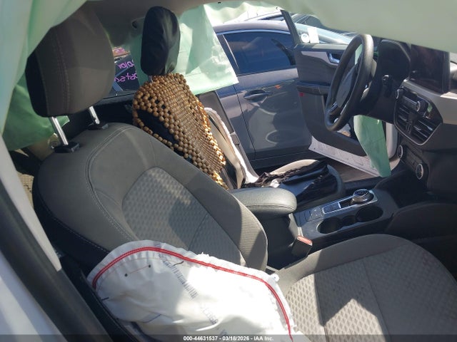 1FMCU9G61MUA38489 Ford ESCAPE SE