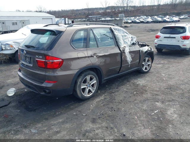2012 BMW X5 5UXZV4C51CL759023 Photo 3