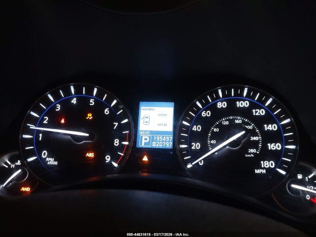 44631618 :رقم المزاد ، JN1BY1AR1BM371140 vin ، 2011 Infiniti M37x مزاد بيع