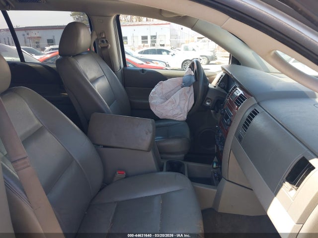 44631640 :رقم المزاد ، 1D4HB48D14F105650 vin ، 2004 Dodge Durango Slt مزاد بيع