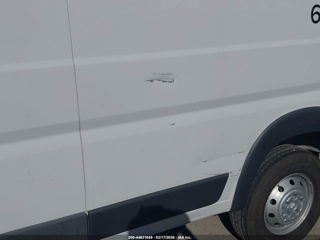 3C6URVJG0JE117125 RAM Promaster 3500 Cargo Van High Roof 159 Wb Ext