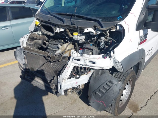 3C6URVJG0JE117125 RAM Promaster 3500 Cargo Van High Roof 159 Wb Ext