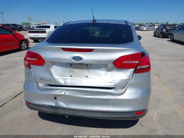 Ford FOCUS SEL 2017 1FADP3H20HL313666 Image 16