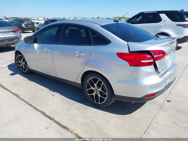 Ford FOCUS SEL 2017 1FADP3H20HL313666 Image 3