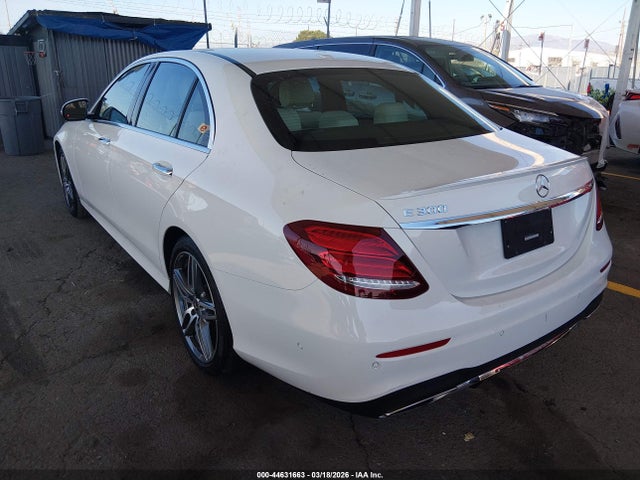 WDDZF4JB0KA606334 Mercedes-Benz E 300