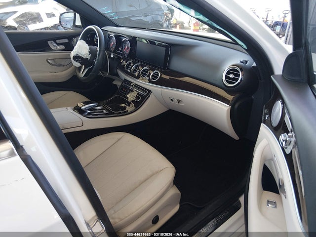 WDDZF4JB0KA606334 Mercedes-Benz E 300