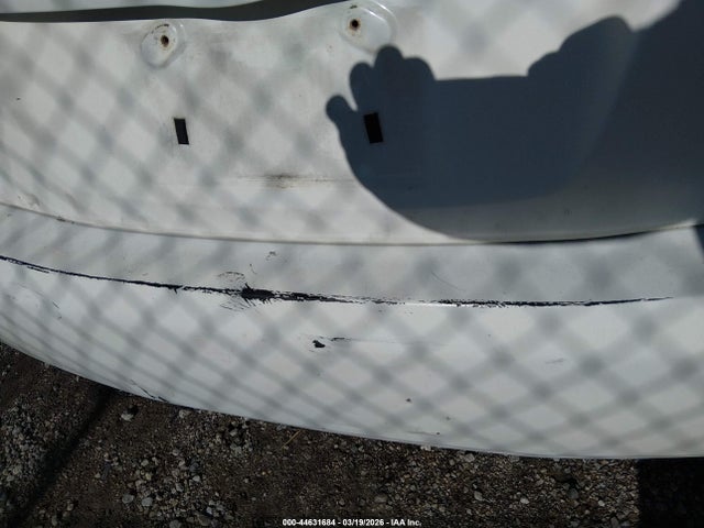 44631684 :رقم المزاد ، 4T1BF3EK0BU647993 vin ، 2011 Toyota Camry Le مزاد بيع