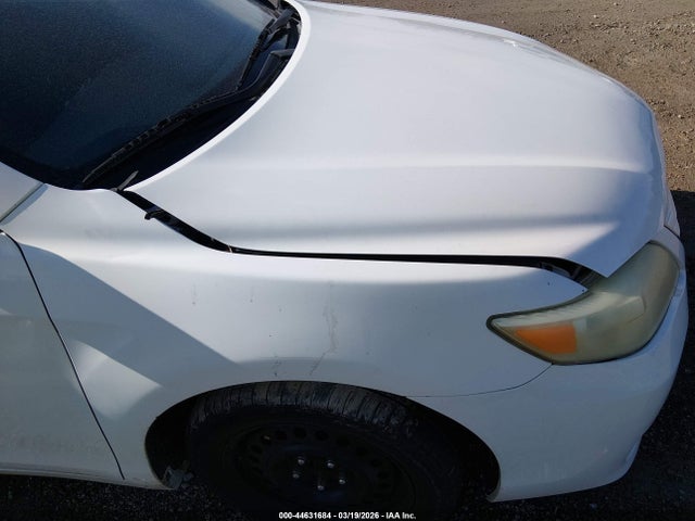 44631684 :رقم المزاد ، 4T1BF3EK0BU647993 vin ، 2011 Toyota Camry Le مزاد بيع