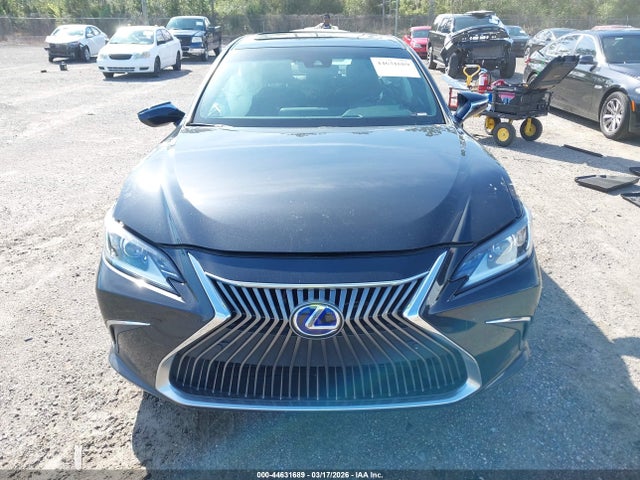 44631689 :رقم المزاد ، 58AD21B10LU010195 vin ، 2020 Lexus Es 300h مزاد بيع
