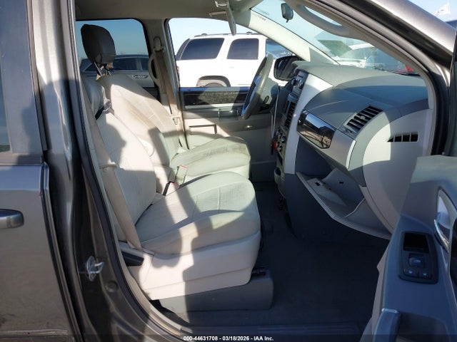 Продажа на аукционе авто 2010 Dodge Grand Caravan Sxt, vin: 2D4RN5D1XAR436051, номер лота: 44631708