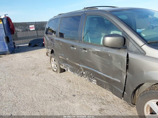 Продажа на аукционе авто 2010 Dodge Grand Caravan Sxt, vin: 2D4RN5D1XAR436051, номер лота: 44631708