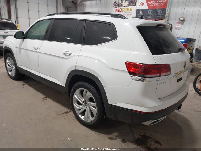 2022 VOLKSWAGEN ATLAS 1V2KR2CA2NC553235 Photo 2
