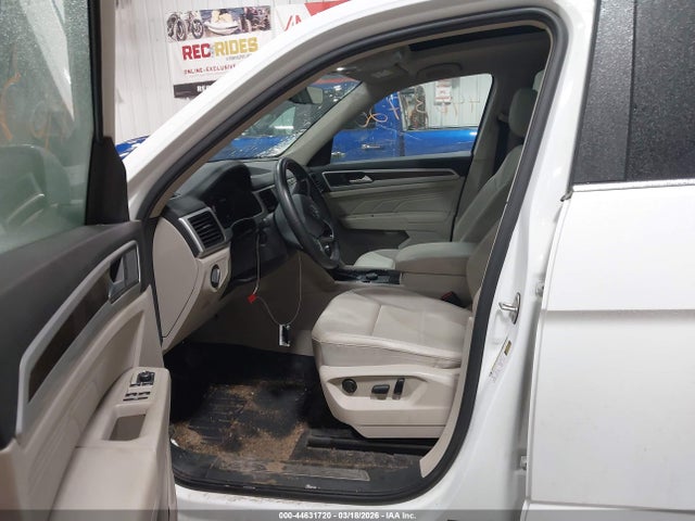 2022 VOLKSWAGEN ATLAS 1V2KR2CA2NC553235 Photo 4