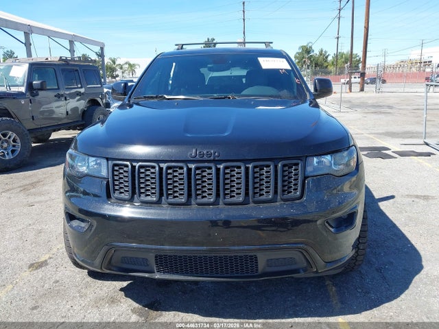 1C4RJFAG4JC302880 Jeep Grand Cherokee Altitude 4x4