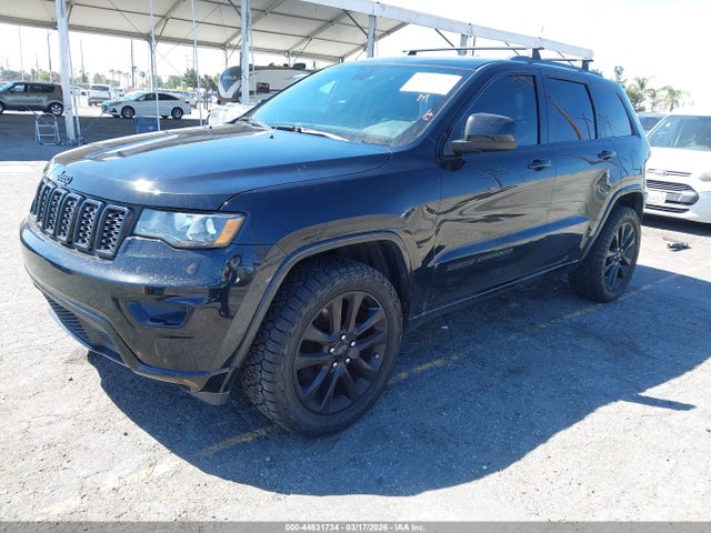 1C4RJFAG4JC302880 Jeep Grand Cherokee Altitude 4x4