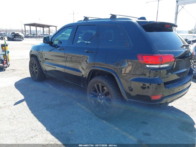1C4RJFAG4JC302880 Jeep Grand Cherokee Altitude 4x4