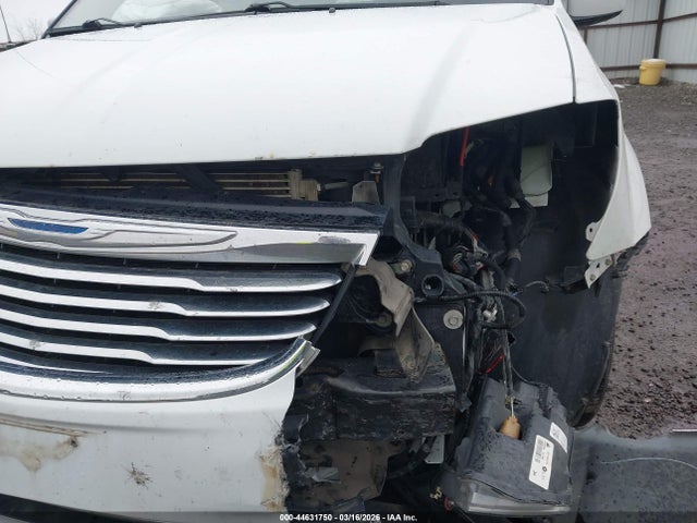 Продажа на аукционе авто 2016 Chrysler Town & Country Touring, vin: 2C4RC1BG2GR306017, номер лота: 44631750