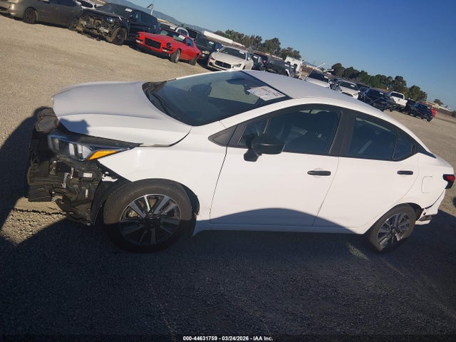 2024 Nissan Versa 1.6 S მანქანა იყიდება აუქციონზე, vin: 3N1CN8DV6RL863343, აუქციონის ნომერი: 44631759