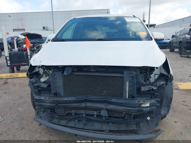 KNDMB5C12F6021404 KIA SEDONA LX
