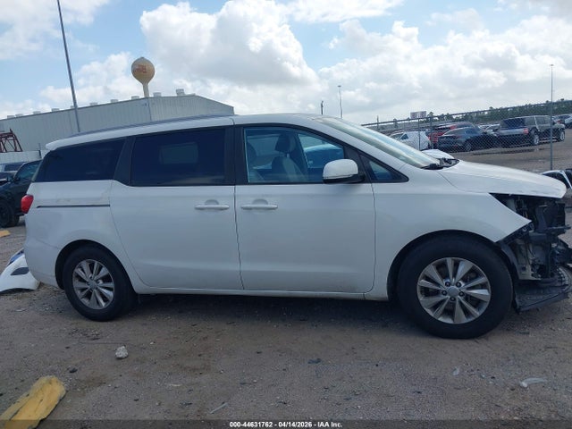 KNDMB5C12F6021404 KIA SEDONA LX