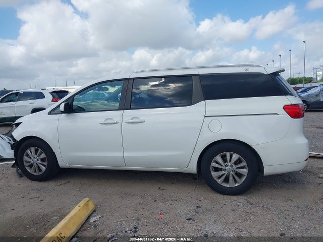 KNDMB5C12F6021404 KIA SEDONA LX