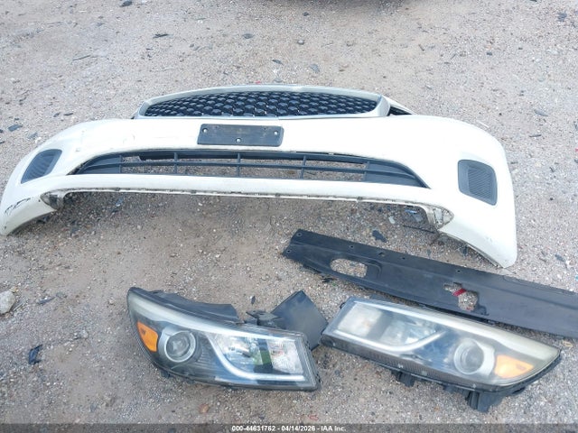 KNDMB5C12F6021404 KIA SEDONA LX