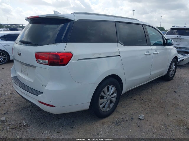 KNDMB5C12F6021404 KIA SEDONA LX