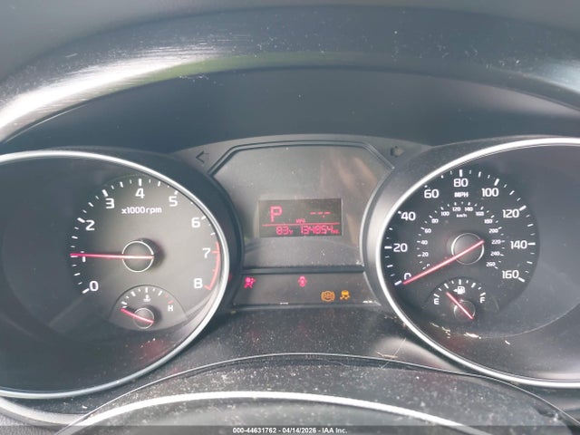 KNDMB5C12F6021404 KIA SEDONA LX