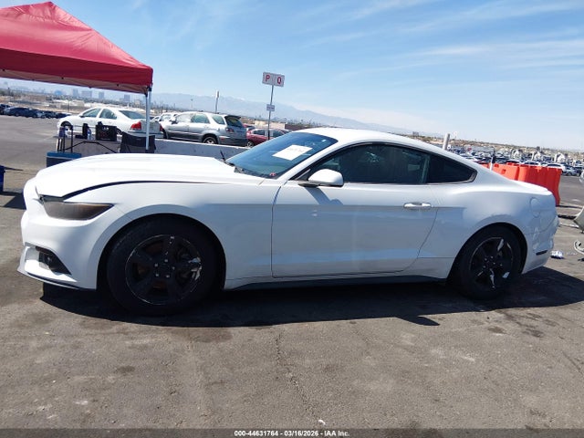 Ford Mustang Ecoboost 2015 1FA6P8TH5F5405102 Image 14